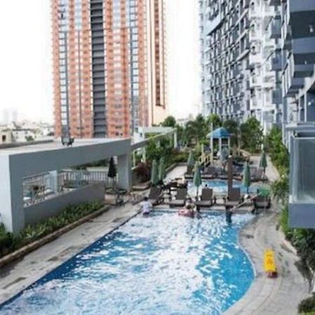 Ferienwohnung Great View With Balcony In Araneta Center Manila Exterior foto