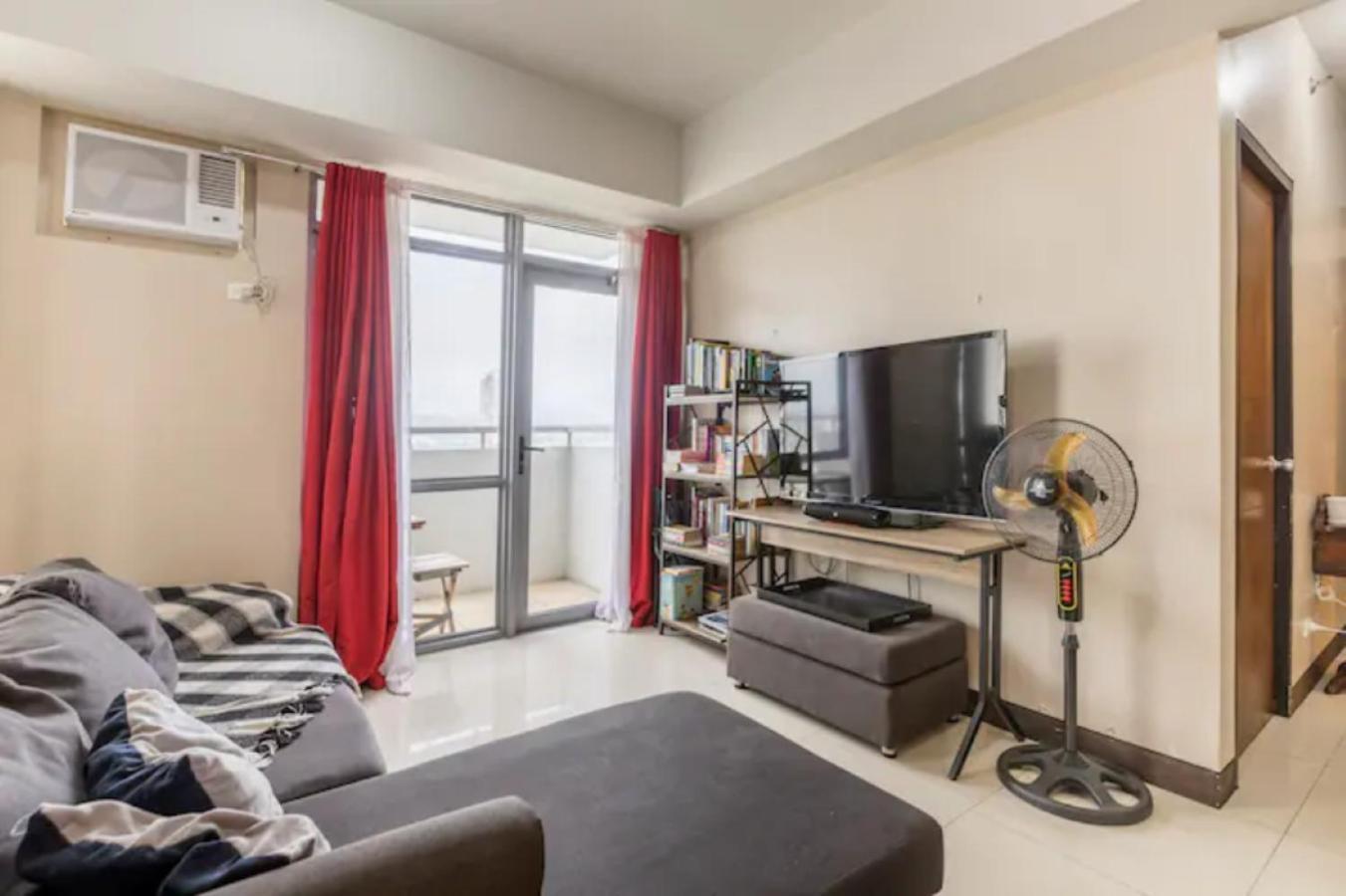 Ferienwohnung Great View With Balcony In Araneta Center Manila Exterior foto