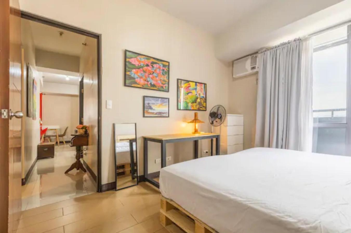 Ferienwohnung Great View With Balcony In Araneta Center Manila Exterior foto